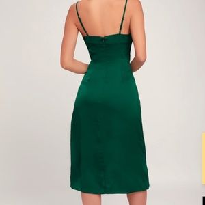 slim fit dress slacks Emerald green midi satin slip dress 'Majestic'  Serena Silueta